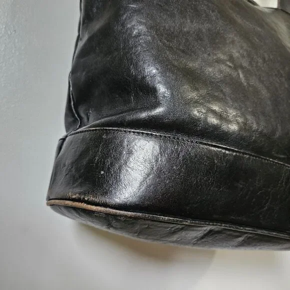 VINTAGE OROTON LARGE BLACK GENUINE COWHIDE SHOULDER BAG